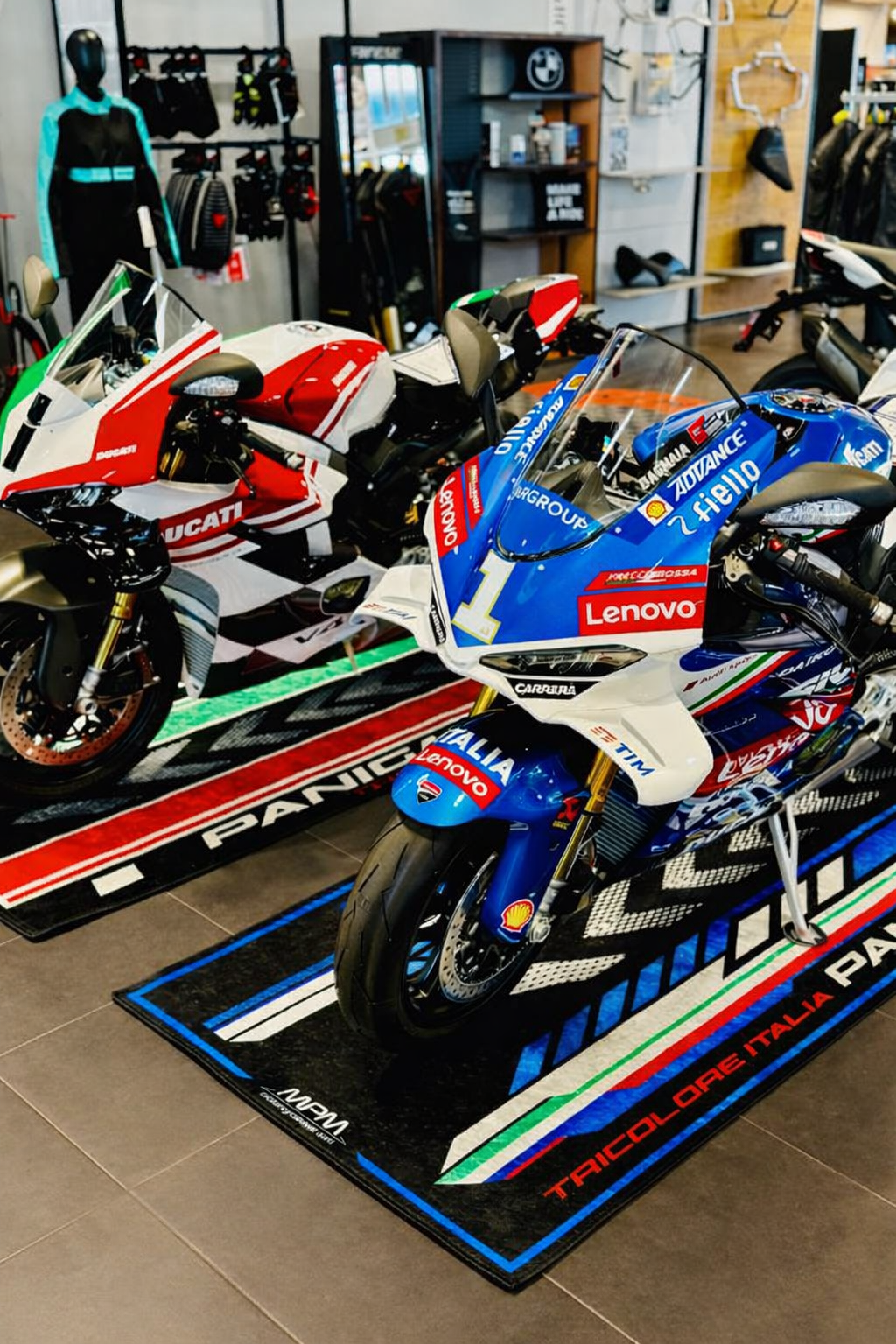MPM Motorcycle Mat for Ducati Panigale V4 Tricolore Italia - MM4205