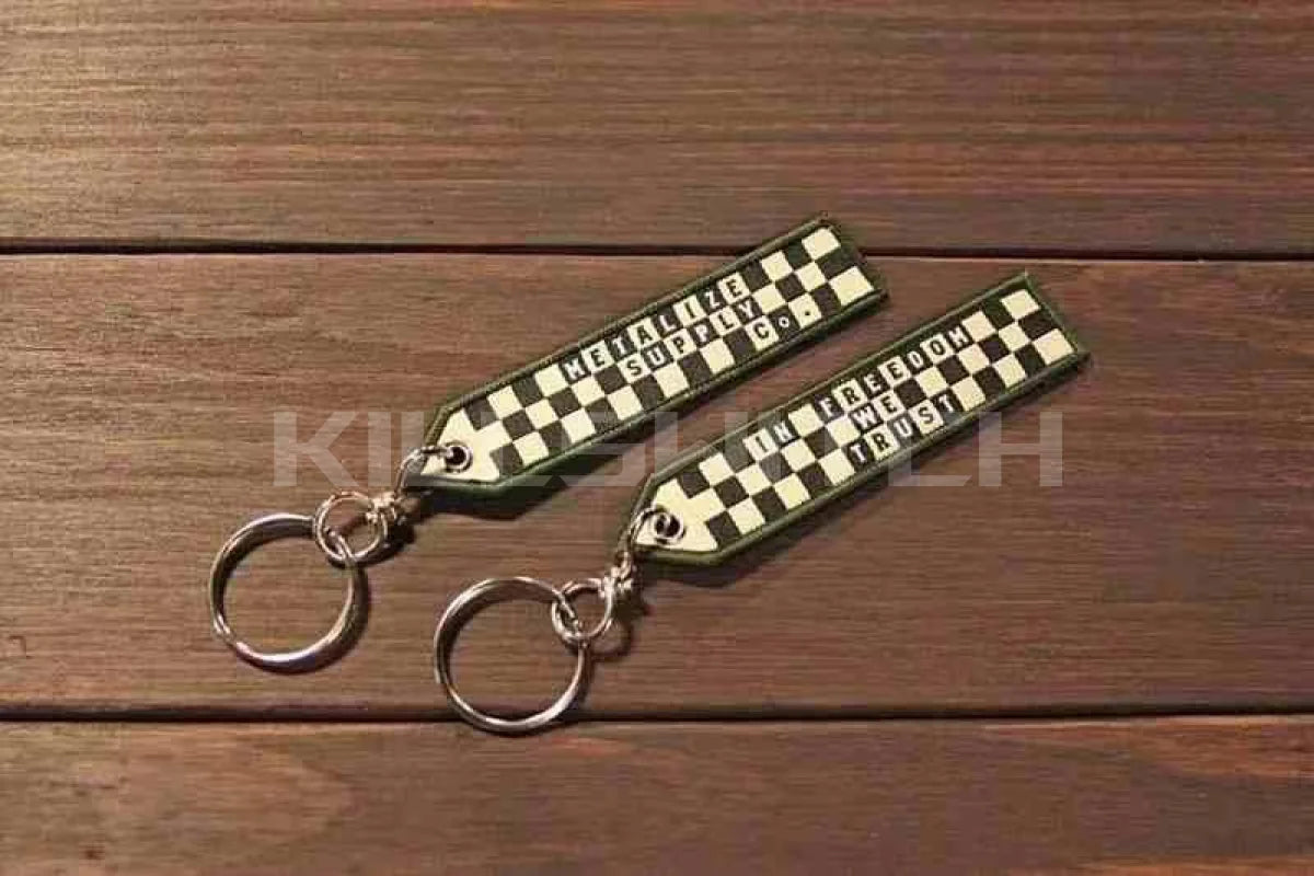 METALIZE™ Vintage Motorcycle Handmade Embroidered Keychain - I 1pc - decor