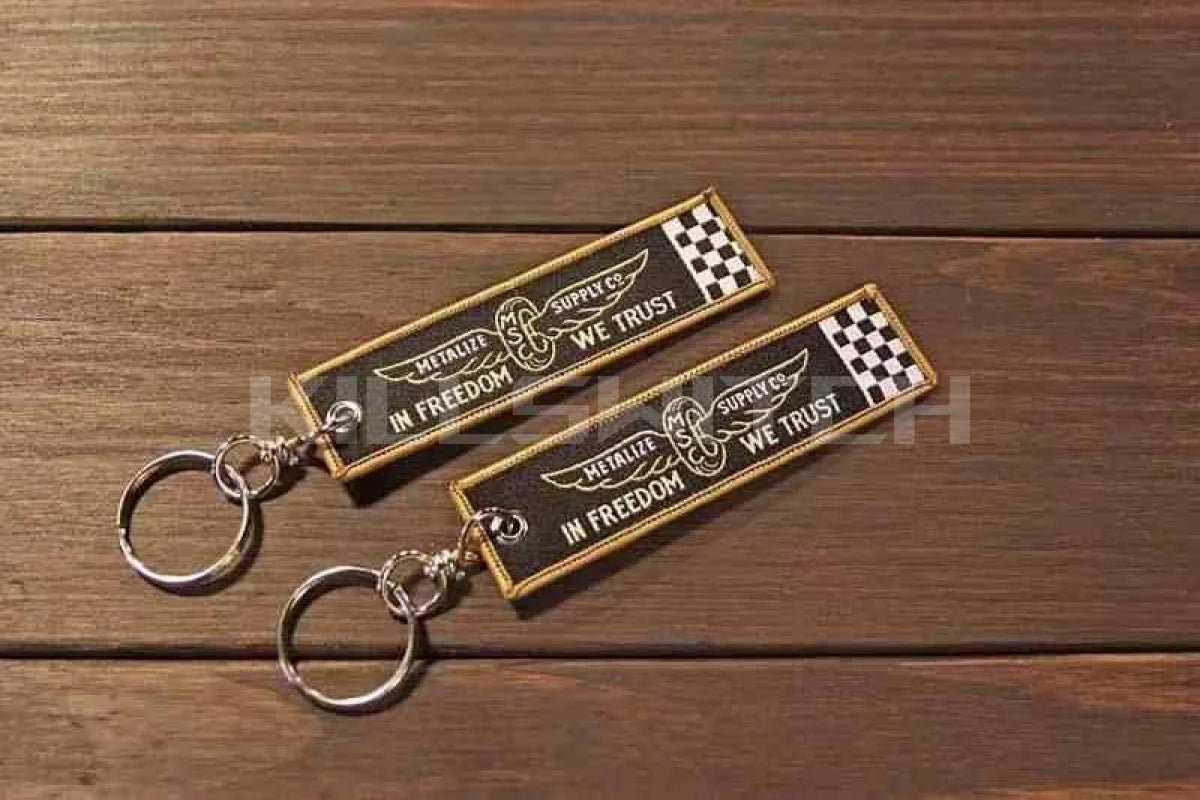 METALIZE™ Vintage Motorcycle Handmade Embroidered Keychain - J 1pc - decor